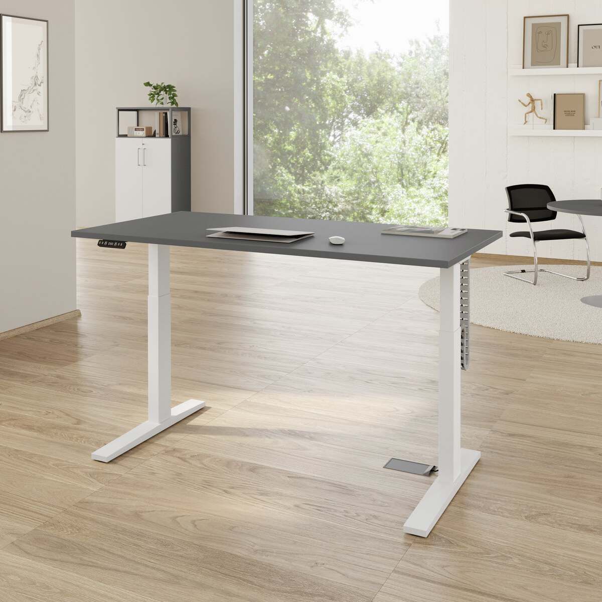 Höhenverstellbarer Schreibtisch 160 × 80 cm mit Doppelmonitor